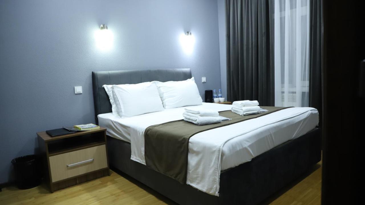 Grand Avenue Hotel ทาชเคนต์ ภายนอก รูปภาพ