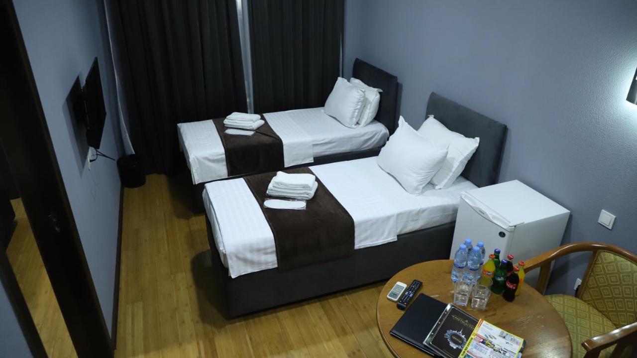 Grand Avenue Hotel ทาชเคนต์ ภายนอก รูปภาพ